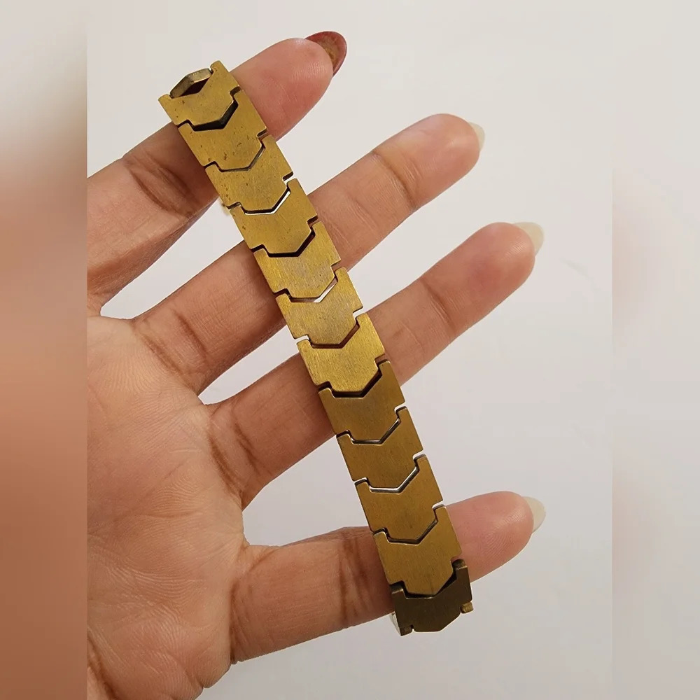 Vintage Gold Tone Link Bracelet Heavy Y2K Chunky Statement Jewelry - Picture 4 of 6